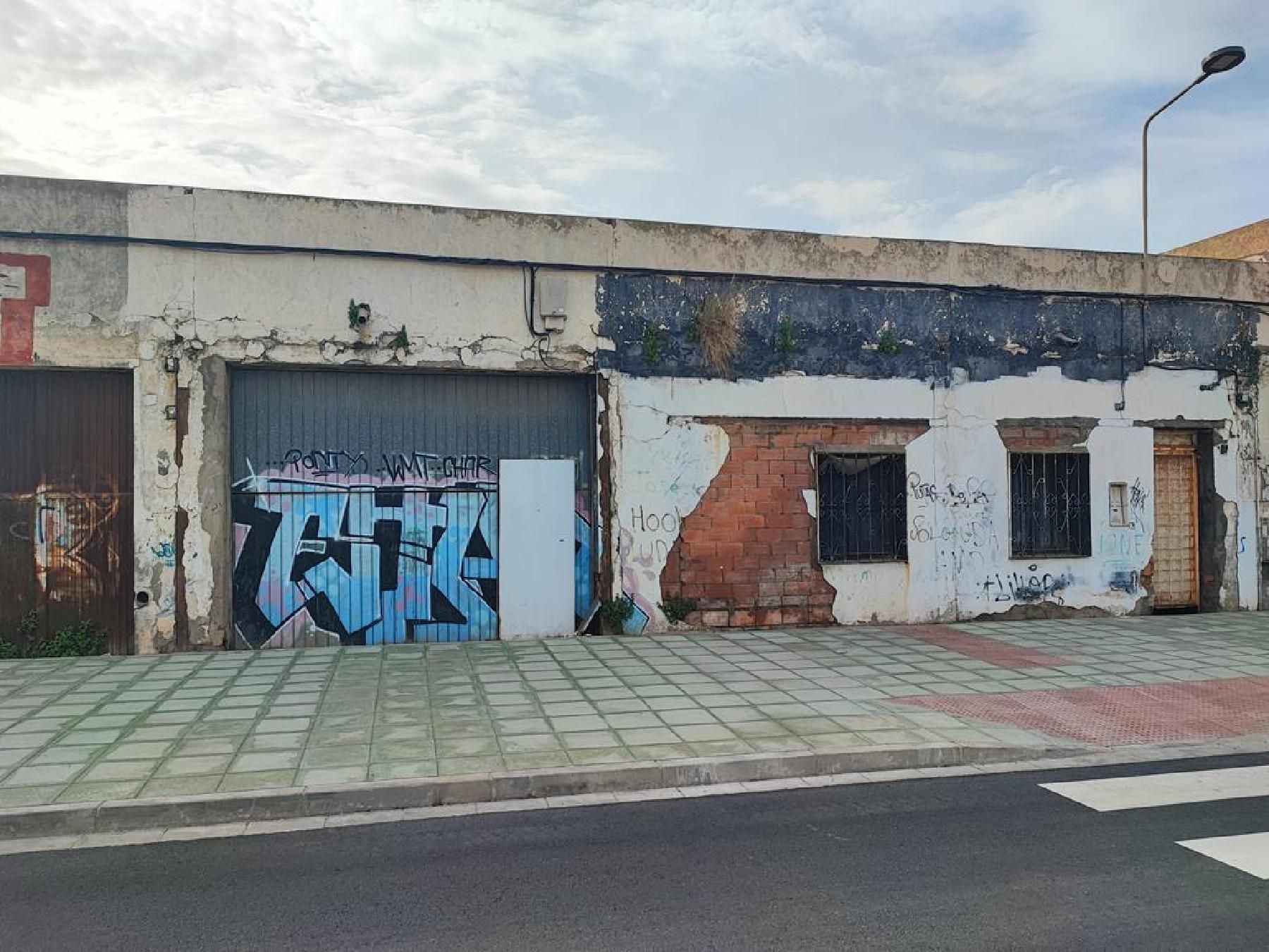 Außenansicht von Fabrikhallen zum verkauf in  Almería Capital