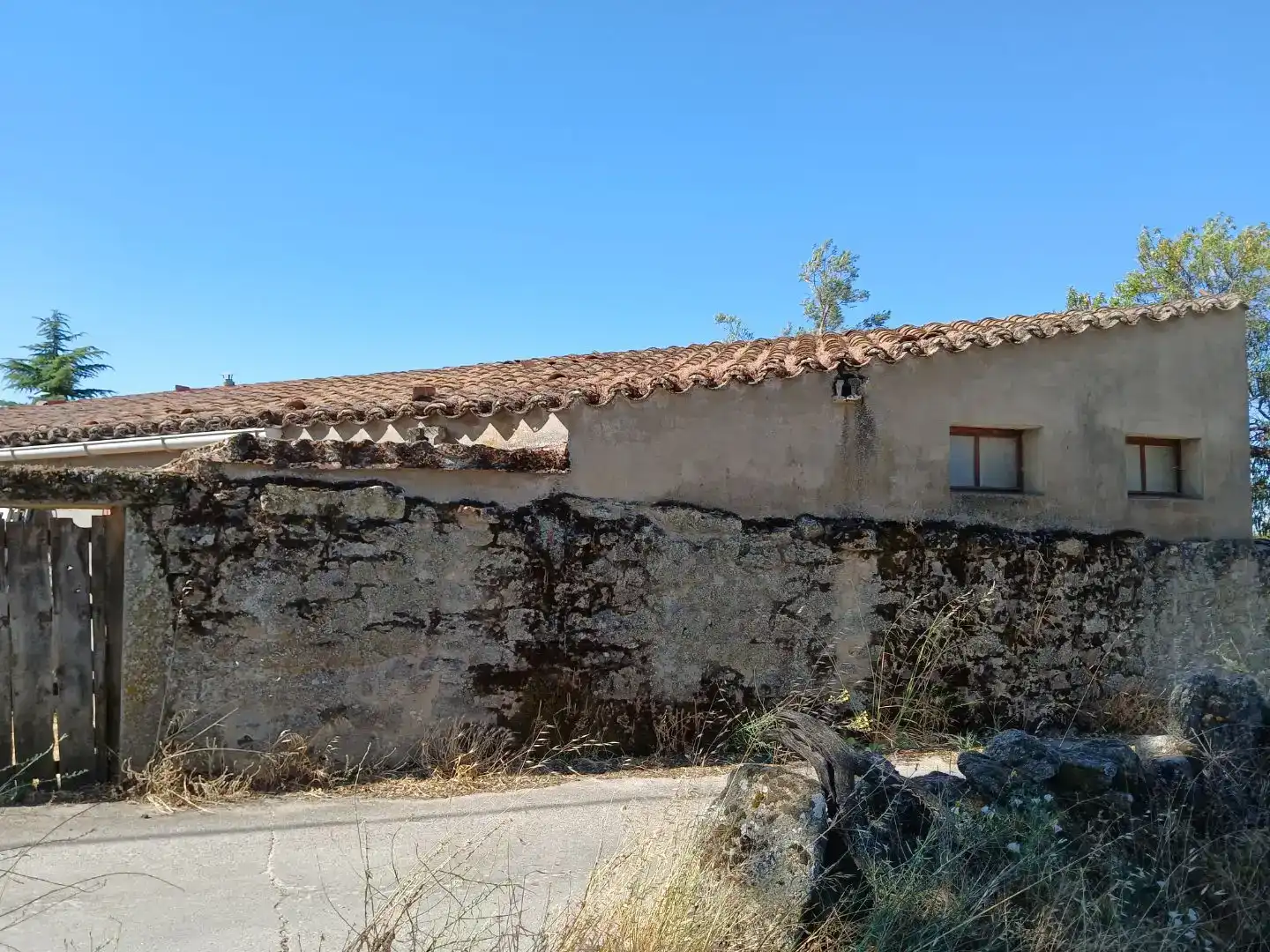 Vista exterior de Piso en venta en Luelmo con Jardín privado, Trastero y Amueblado