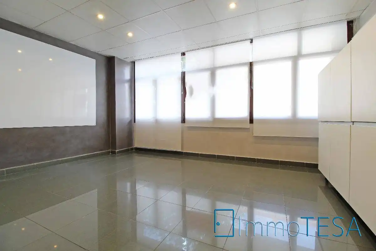Office for sale in Barberà del Vallès  with Heating