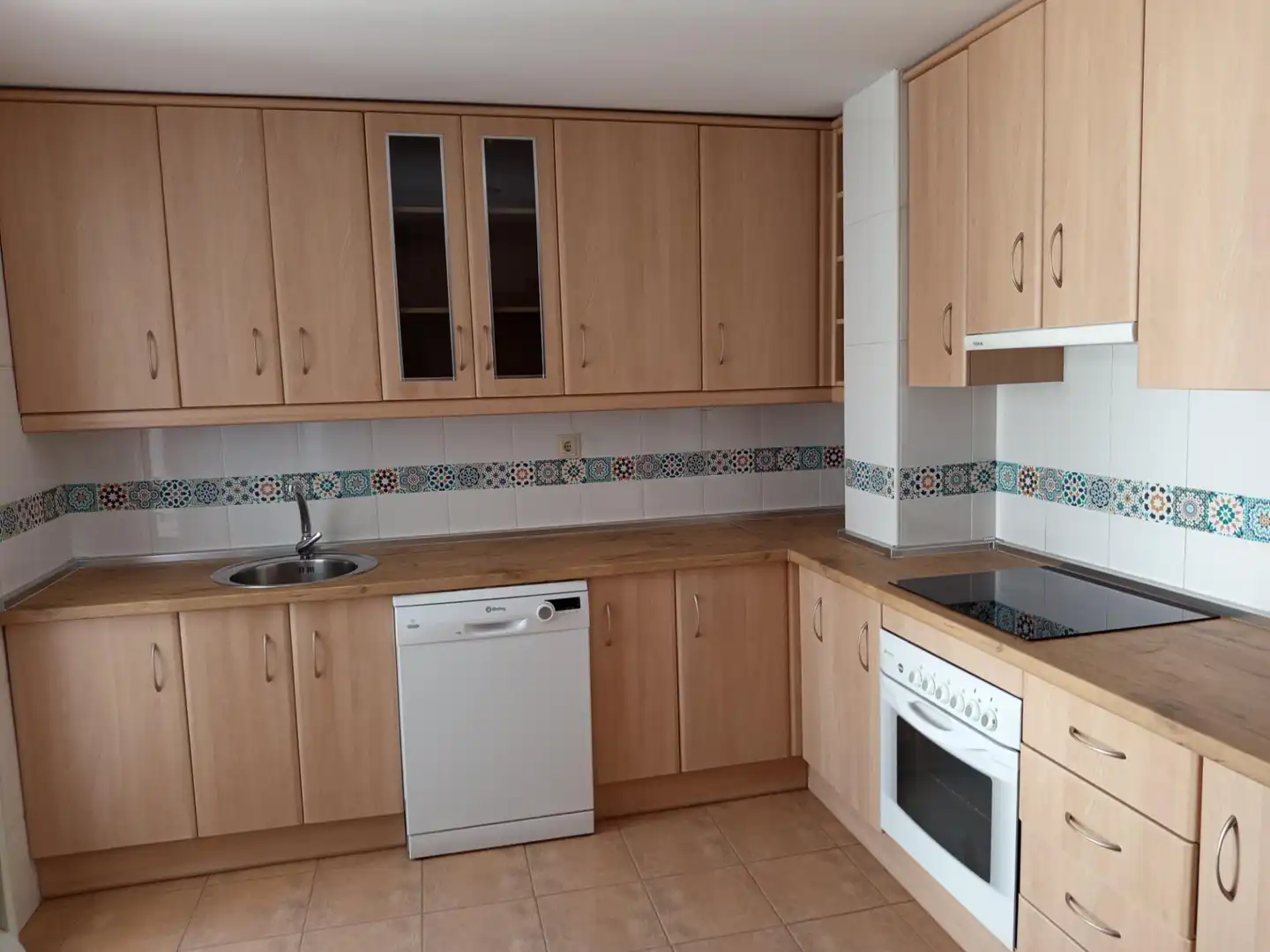 Flat for rent in Renfe - Bulevar 1ª y 2ª Fase