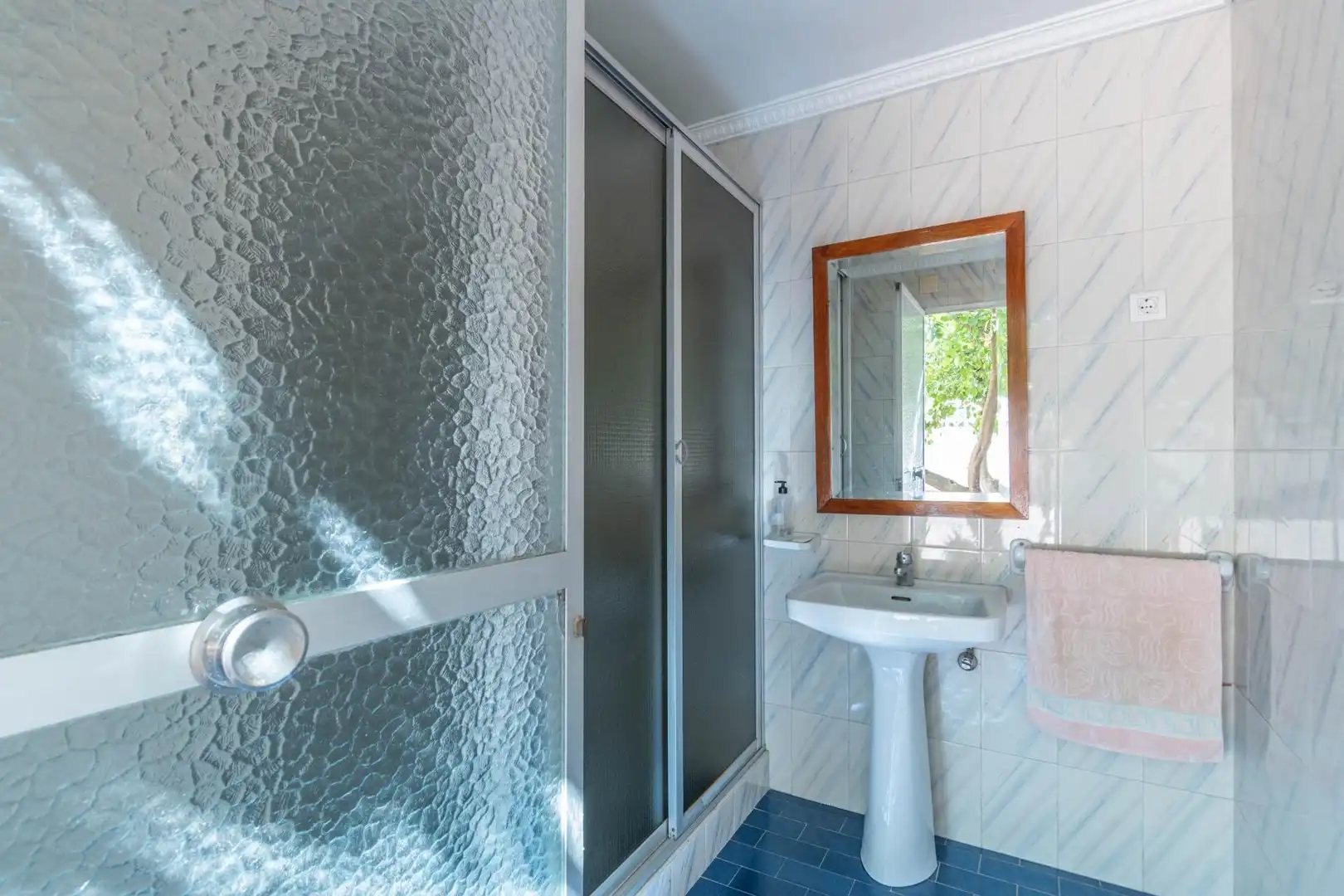 Bathroom of Detached homes for sale in Jun  with Terrace, Furnished and Alarm