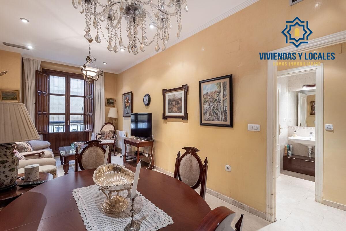 Menjador de Pis en venda en  Granada Capital amb Aire condicionat i Traster