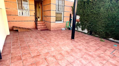 Foto 3 de Casa adosada en venda a Calle Isadora Duncan, Casco Antiguo, Sevilla