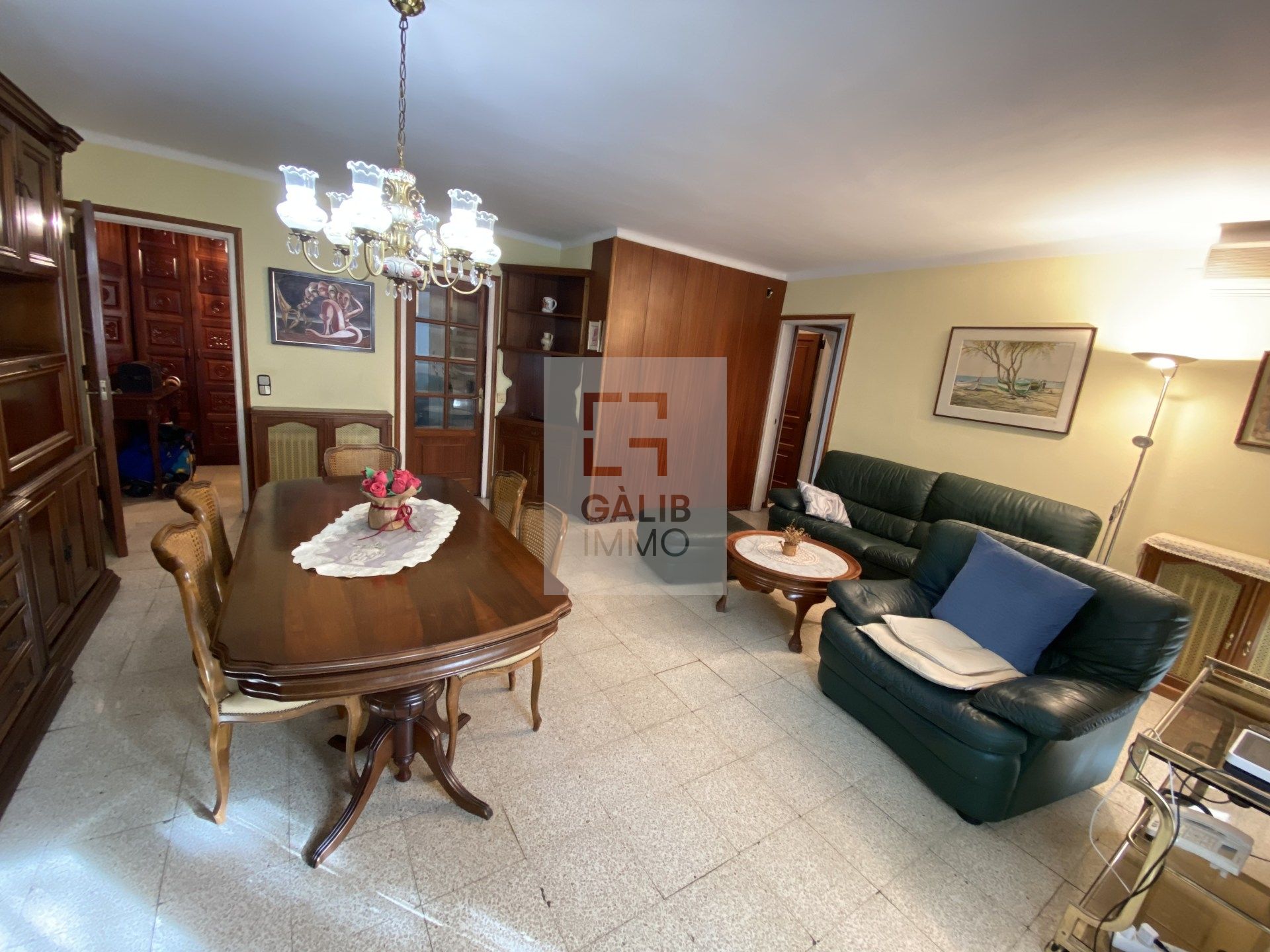 Sala d'estar de Pis en venda en Figueres amb Balcó