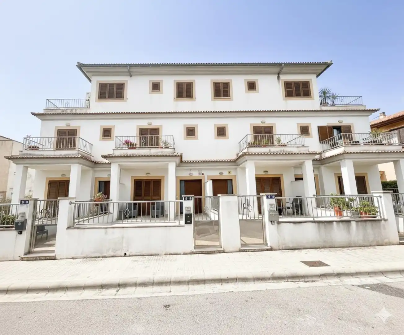 Exterior view of Flat for sale in Alcúdia  with Air Conditioner, Terrace and Storage room
