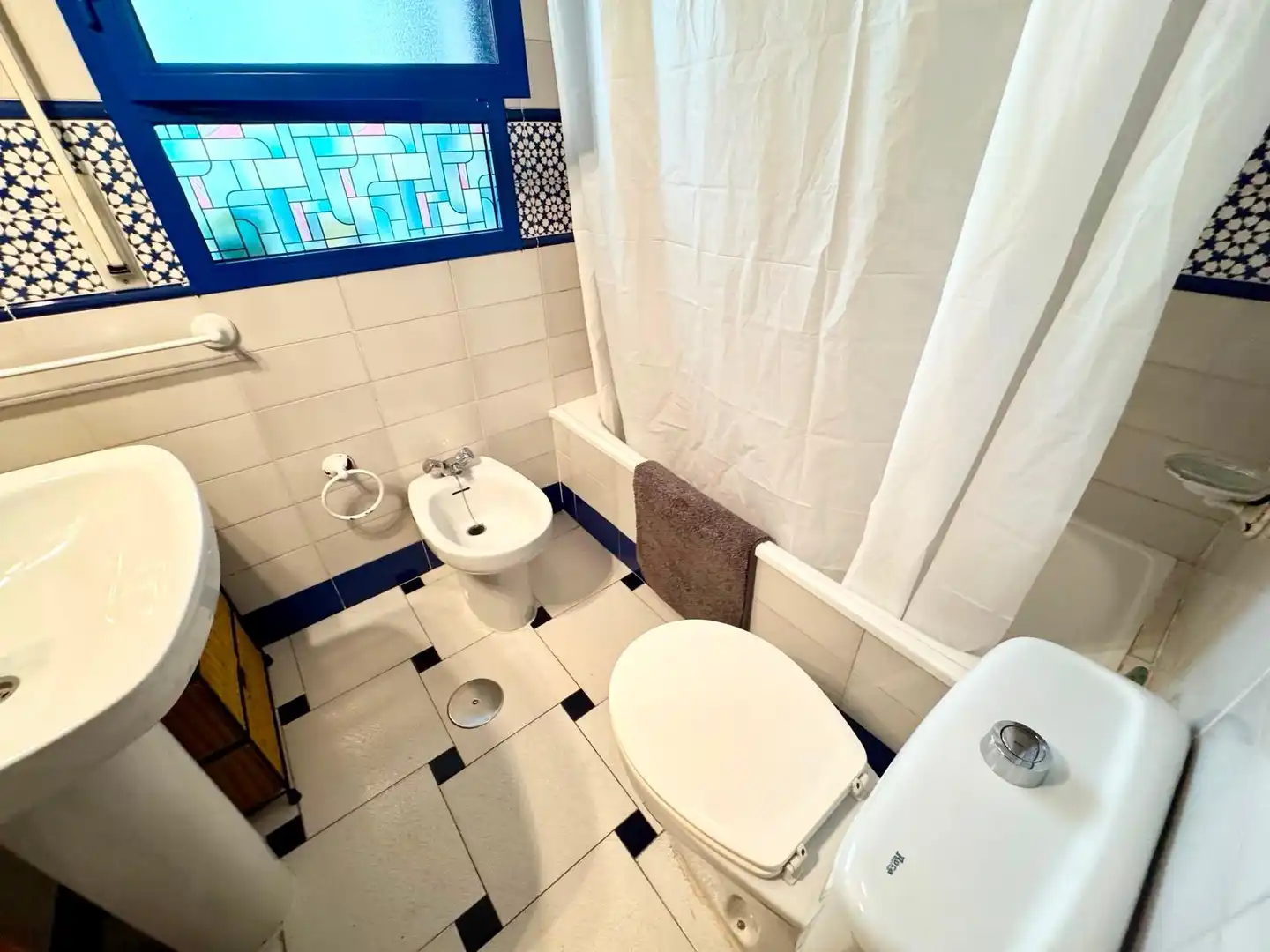 Bathroom of Flat for sale in Punta Umbría  with Terrace, Furnished and Balcony