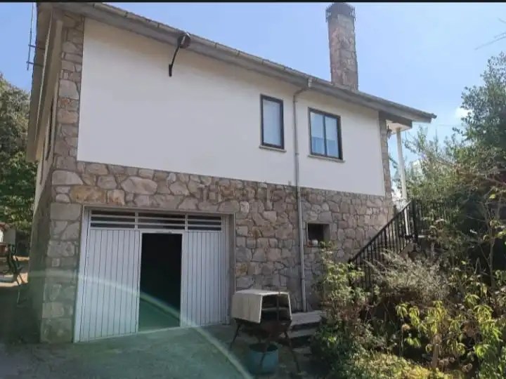 Exterior view of Houses for sale in Chantada  with Heating, Private garden and Parquet flooring