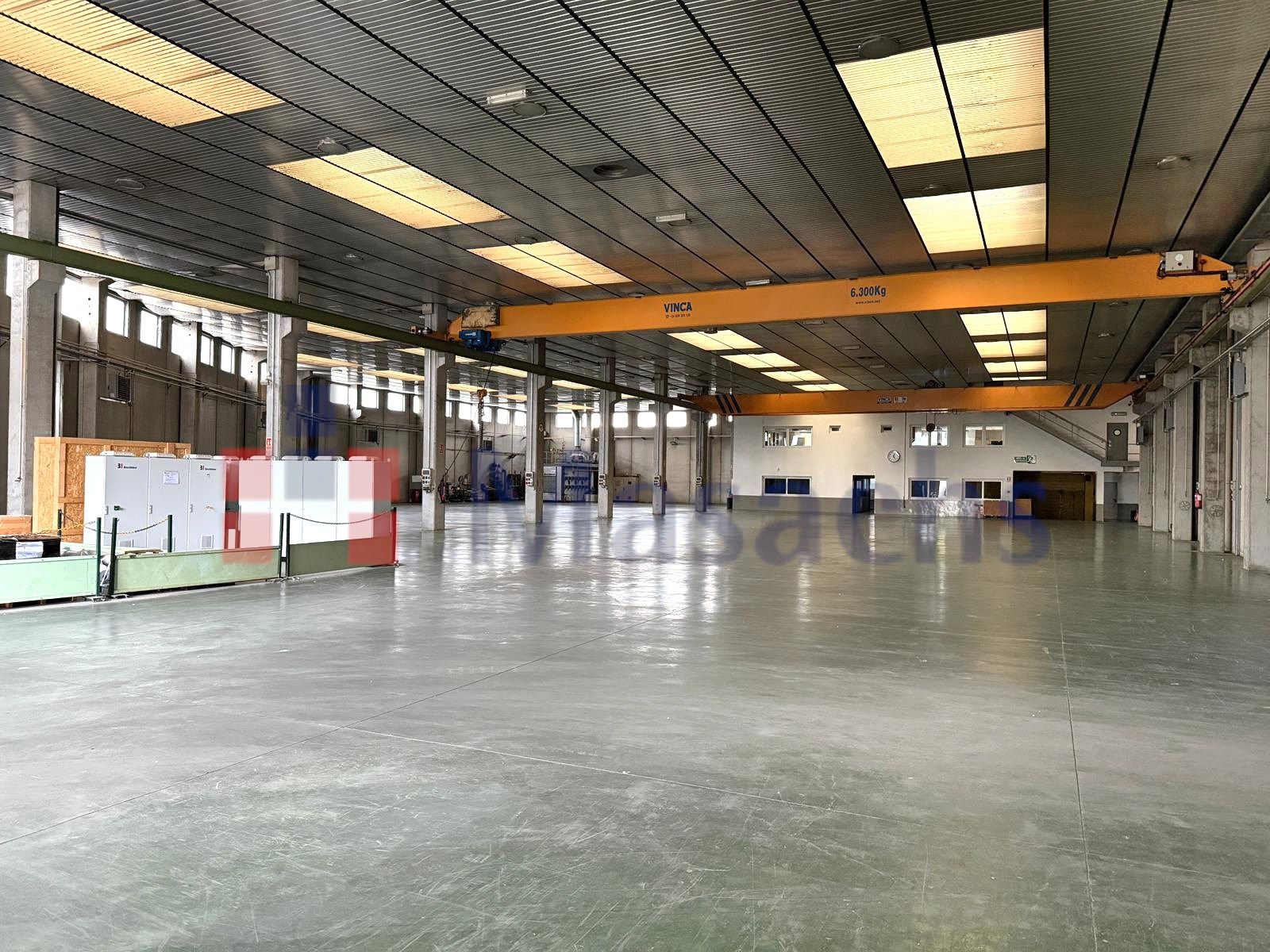 Nau industrial en venda en Terrassa