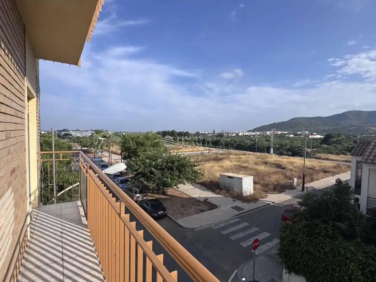 Vista exterior de Pis en venda en Quart de les Valls amb Aire condicionat, Calefacció i Traster