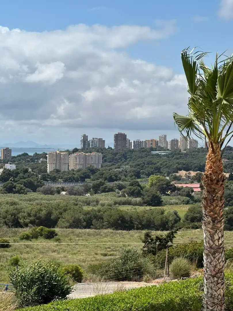 Casa adosada en venda en Orihuela amb Aire condicionat, Calefacció i Jardí privat