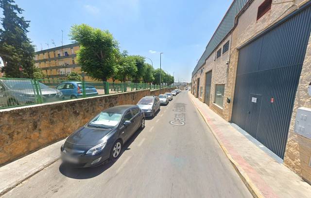 Nave industrial en Alquiler en La Hacienda - Nueva Andalucía