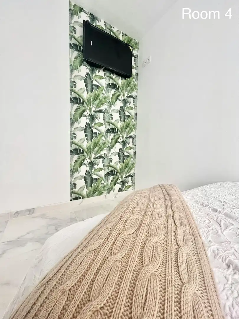 Bedroom of Flat for share in Sevilla  with Furnished, Washing machine and TV