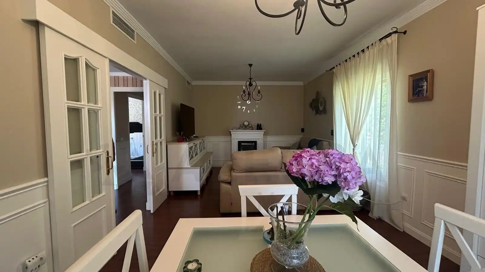 Living room of Houses for rent in Jerez de la Frontera  with Air Conditioner, Private garden and Storage room