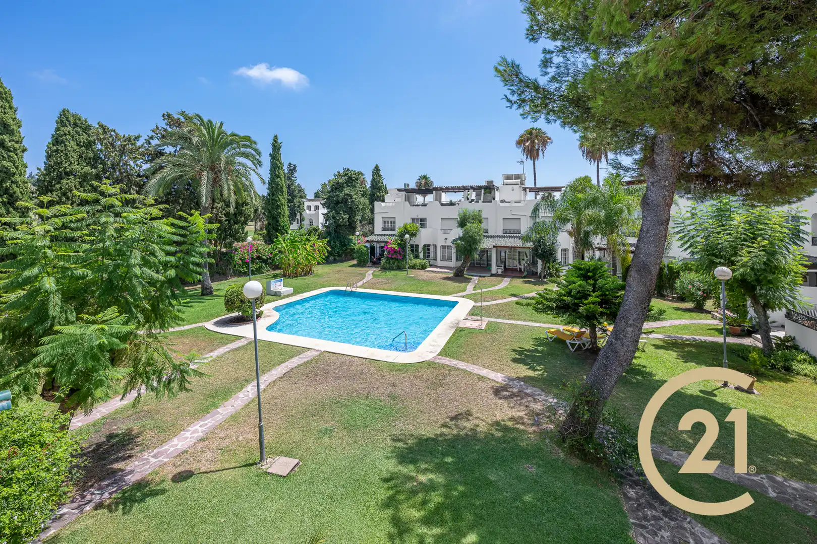 Jardín de Casa adosada en venta en Marbella con Aire acondicionado, Terraza y Piscina comunitaria