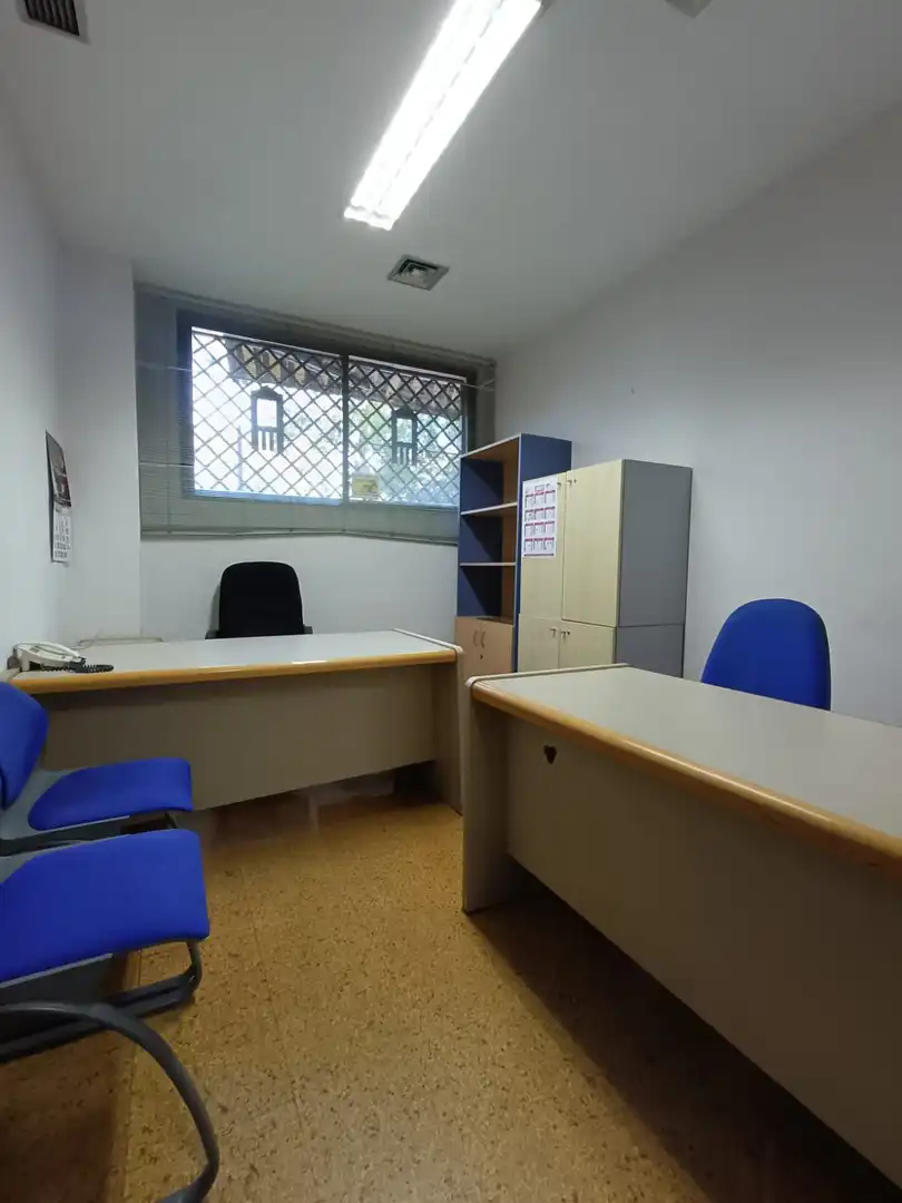 Office space with lift to rent in Este - Alcosa- Torreblanca, imagen 4