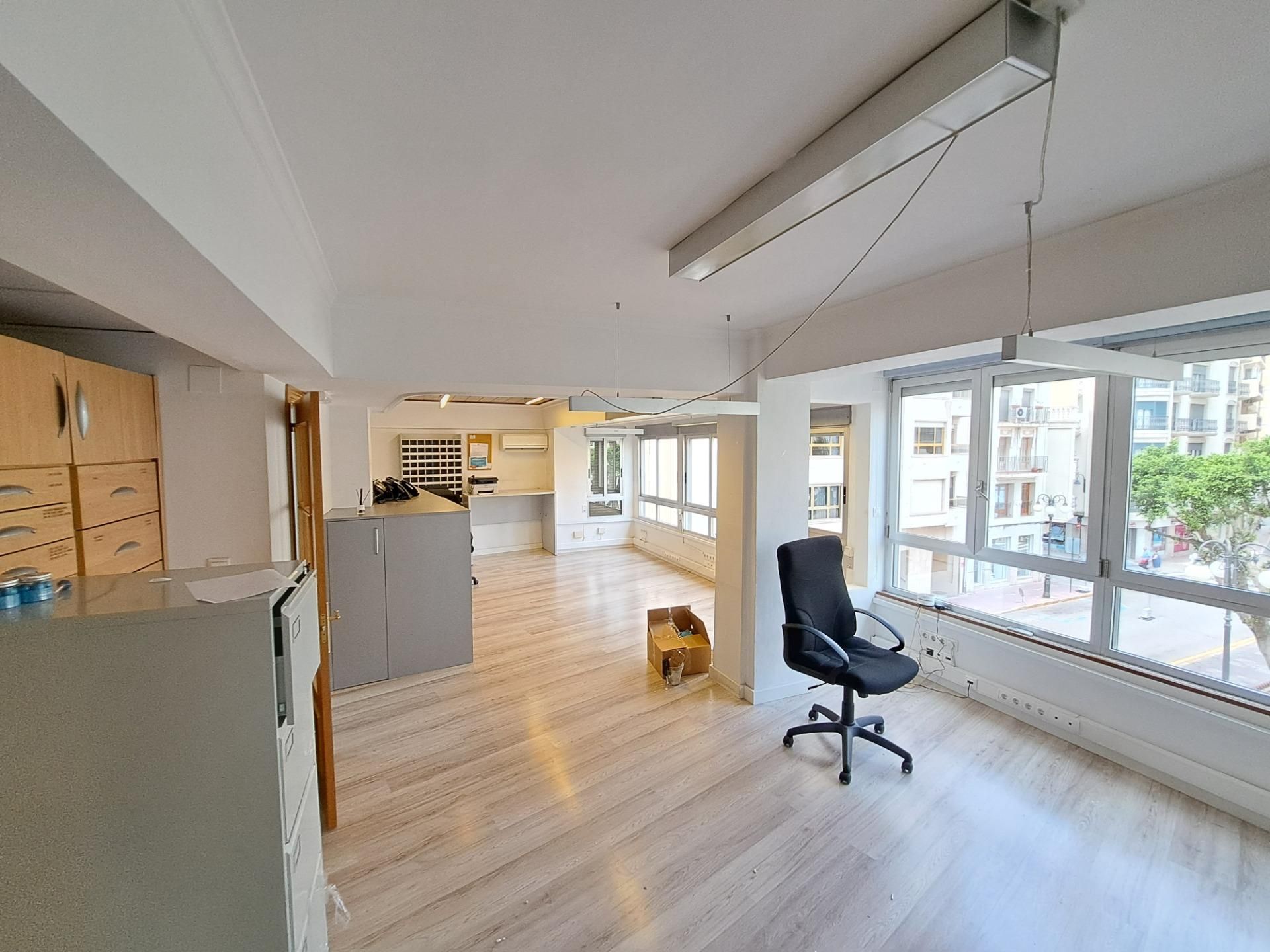 Office to rent in Centre