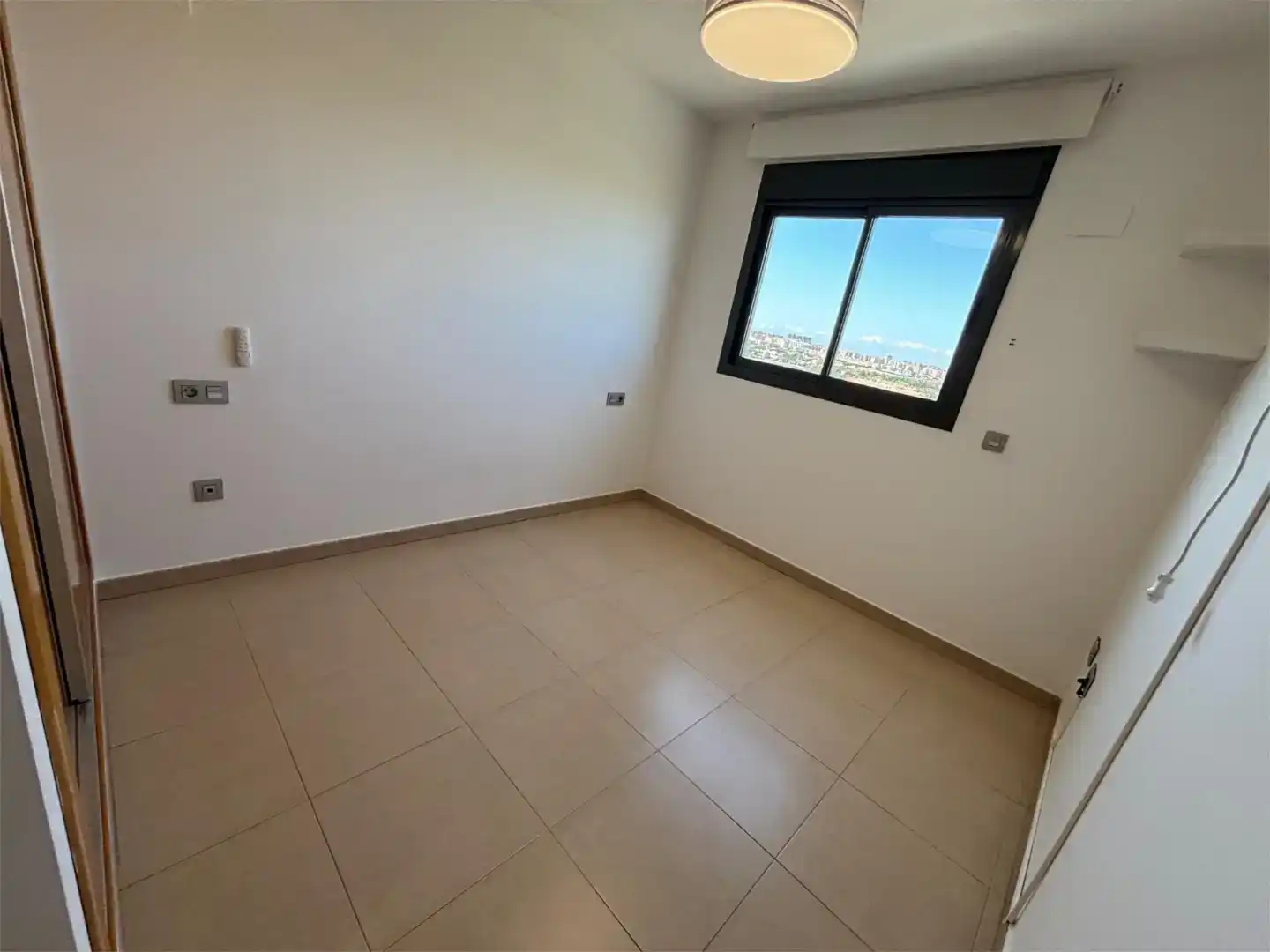 Dormitori de Àtic en venda en Alicante / Alacant amb Aire condicionat, Piscina i Balcó