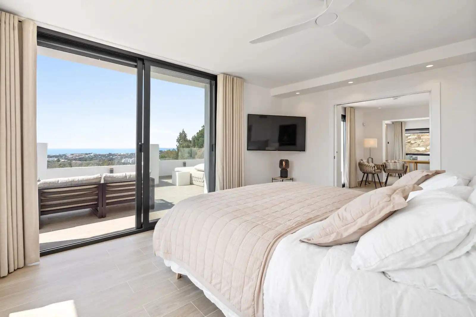 Chalet con piscina en venta en Calle los Granados 18, imagen 10