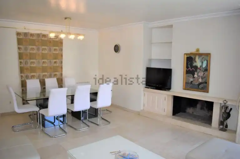 Sala d'estar de Dúplex en venda en Vigo  amb Calefacció, Parquet i Terrassa