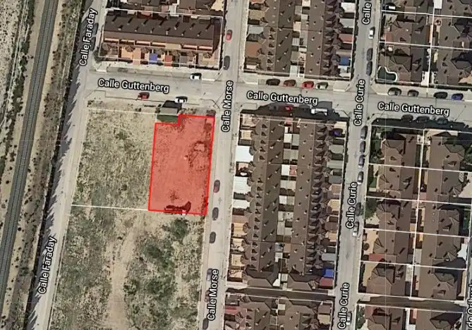 Lands and plots for sale in C/ Morse