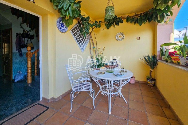 Jardí de Casa o xalet en venda en Úbeda amb Calefacció, Terrassa i Traster