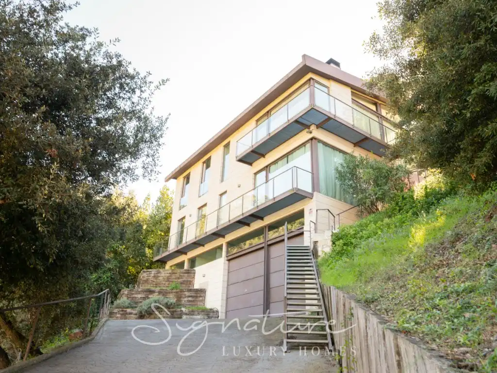 Vista exterior de Casa o chalet en venta en Barcelona con Aire acondicionado