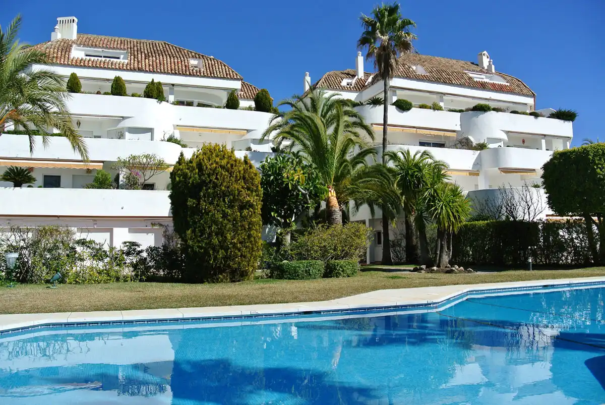 Garden of Flat for sale in Marbella  with Air Conditioner, Terrace and Storage room