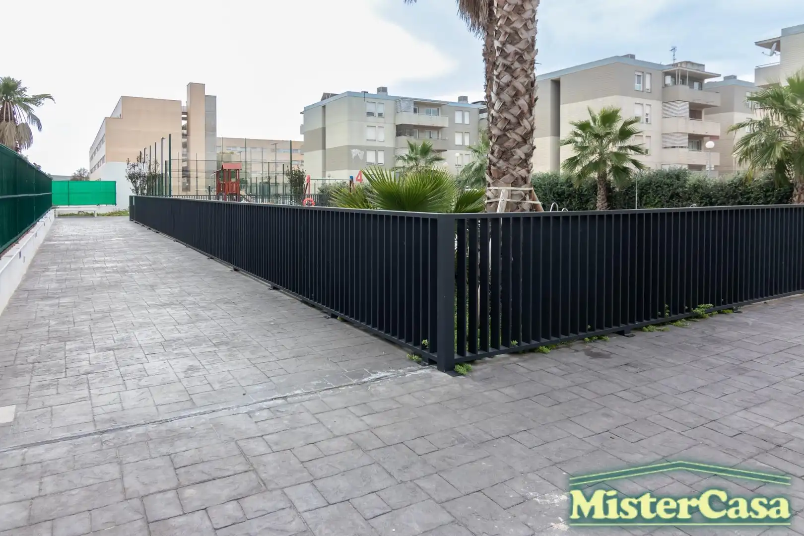 Außenansicht von Wohnung zum Verkauf in Jerez de la Frontera mit Klimaanlage, Privatgarten und Terrasse