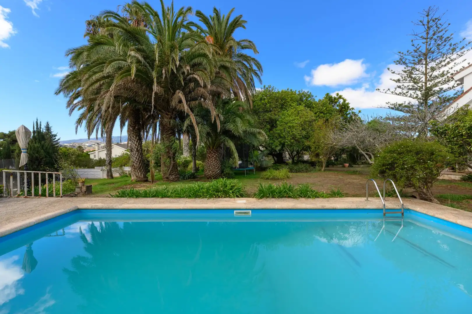 Piscina de Casa o xalet en venda en Santa Brígida amb Calefacció, Jardí privat i Terrassa