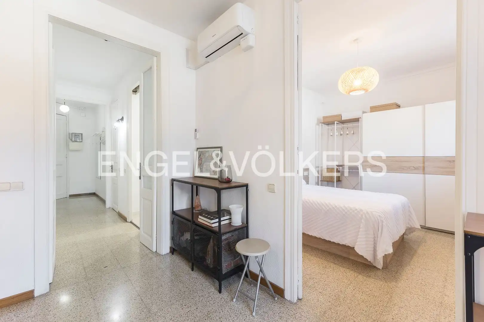 Flat for sale in Barcelona  with Air Conditioner, Heating and Terrace