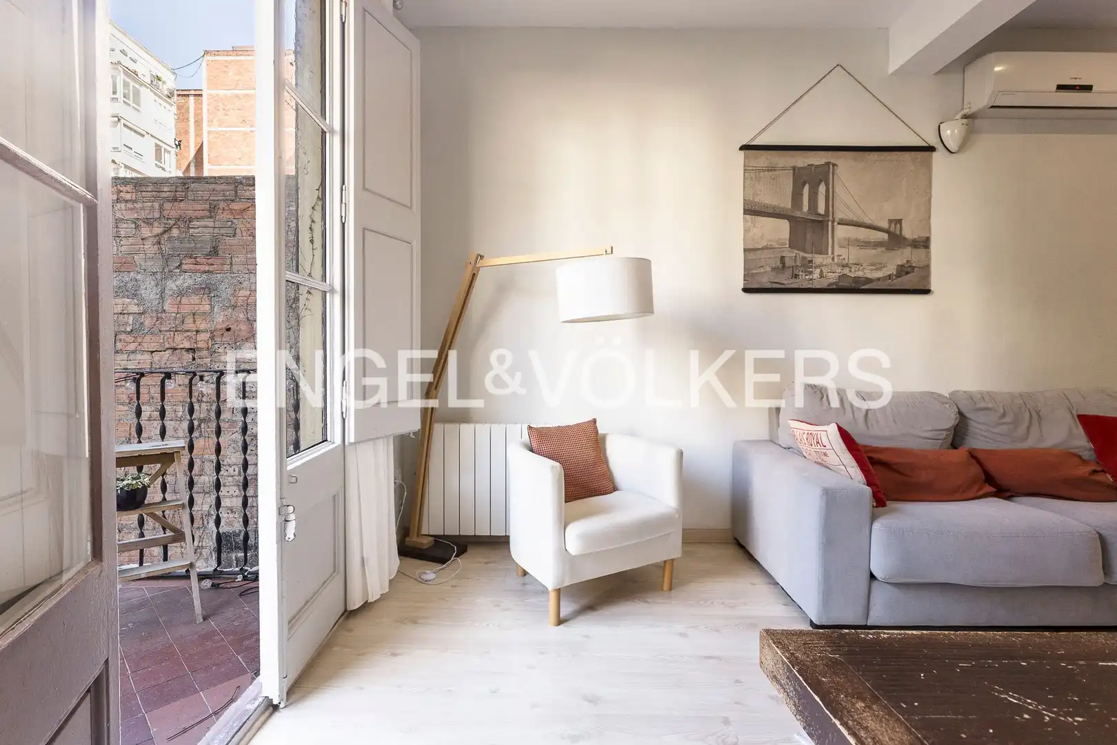 Exterior view of Flat for rent in Barcelona  with Air Conditioner, Heating and Parquet flooring