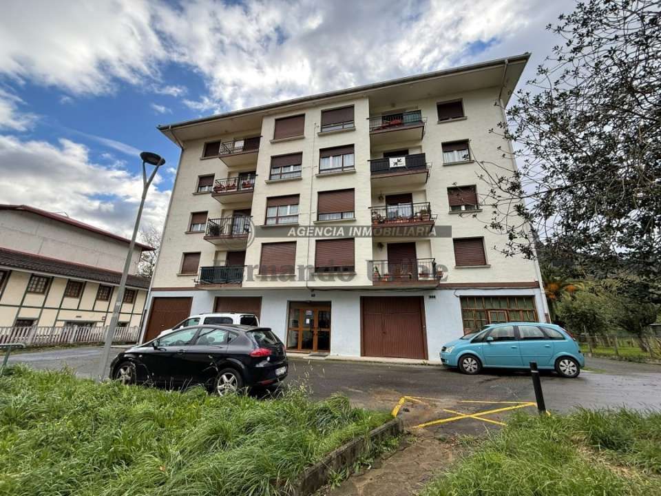 Exterior view of Flat for sale in Mañaria  with Heating, Terrace and Furnished