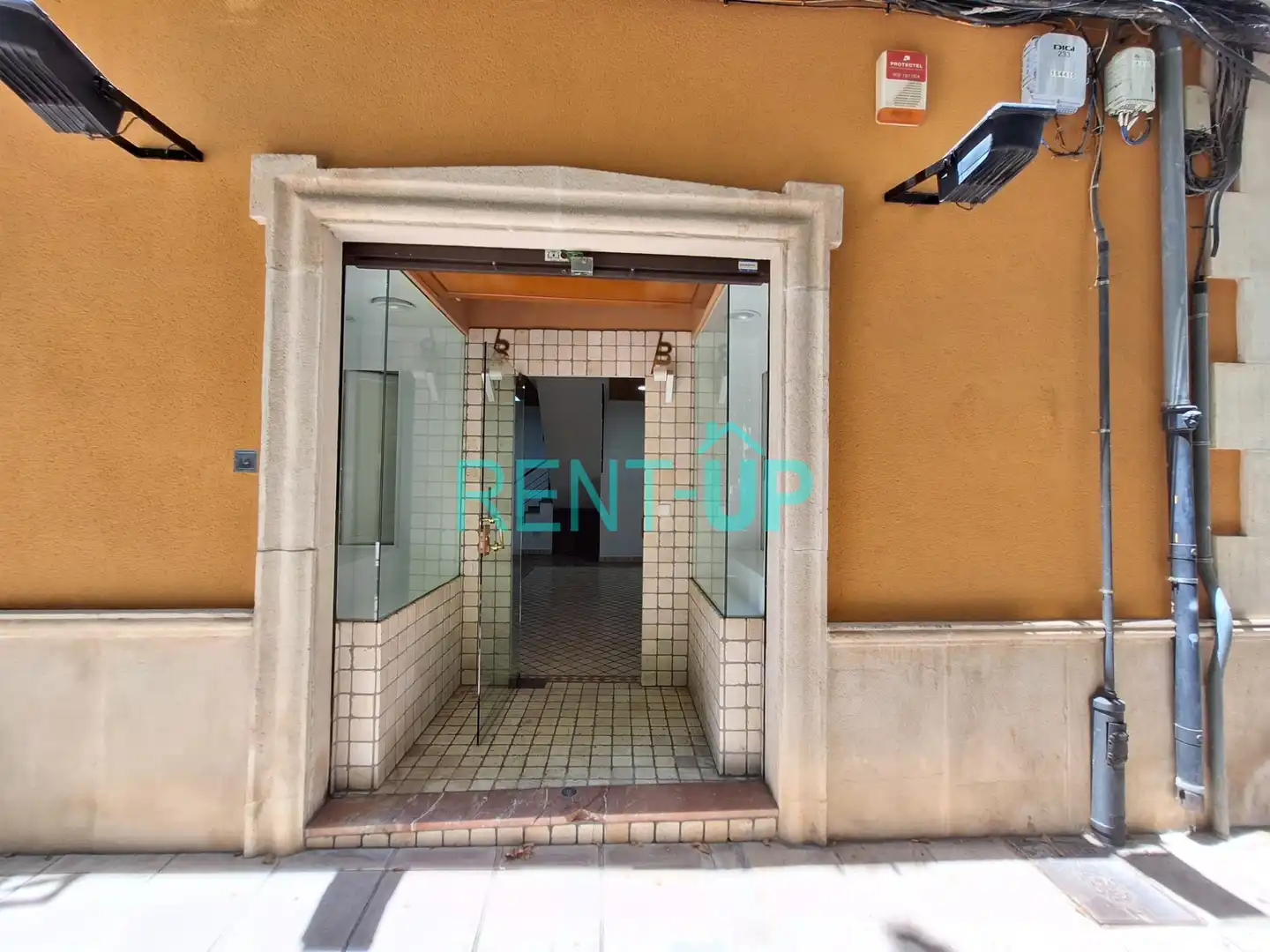 Local comercial de lloguer a Xàtiva, imagen 2