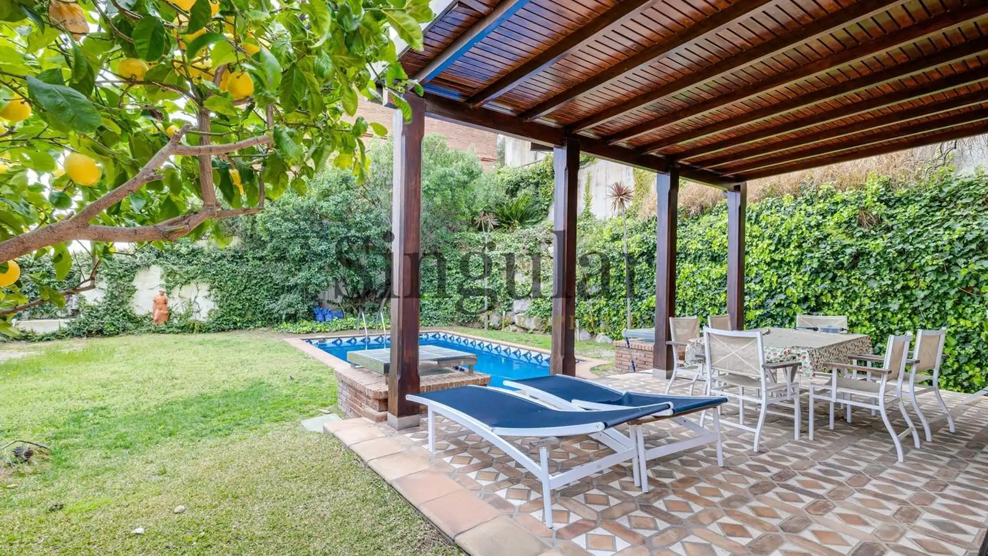 Jardí de Casa o xalet en venda en Esplugues de Llobregat amb Piscina i Jacuzzi