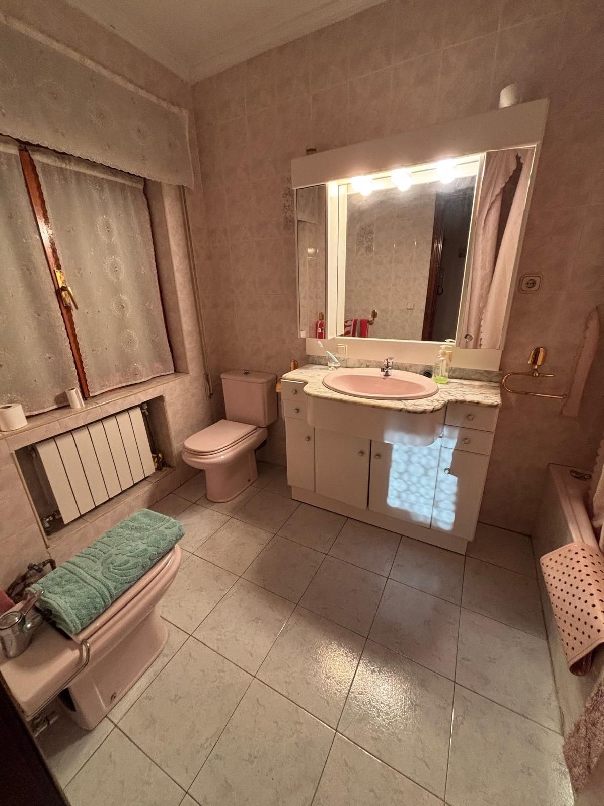 Badezimmer von Wohnungen zum verkauf in Arroyo de la Encomienda mit Heizung