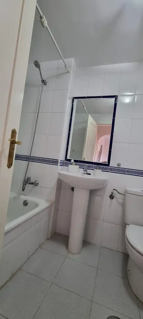 Bany de Àtic en venda en Mijas amb Aire condicionat, Terrassa i Piscina comunitària