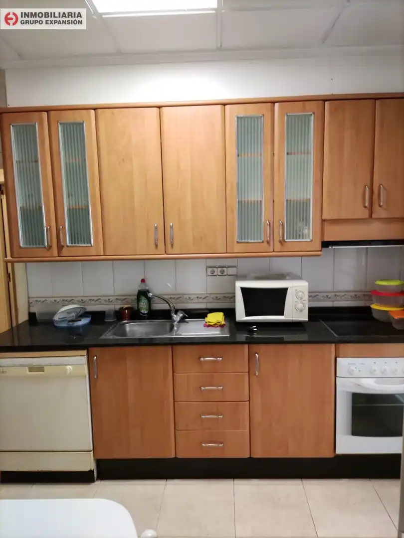 Cuina de Pis en venda en Orihuela amb Terrassa, Moblat i Balcó