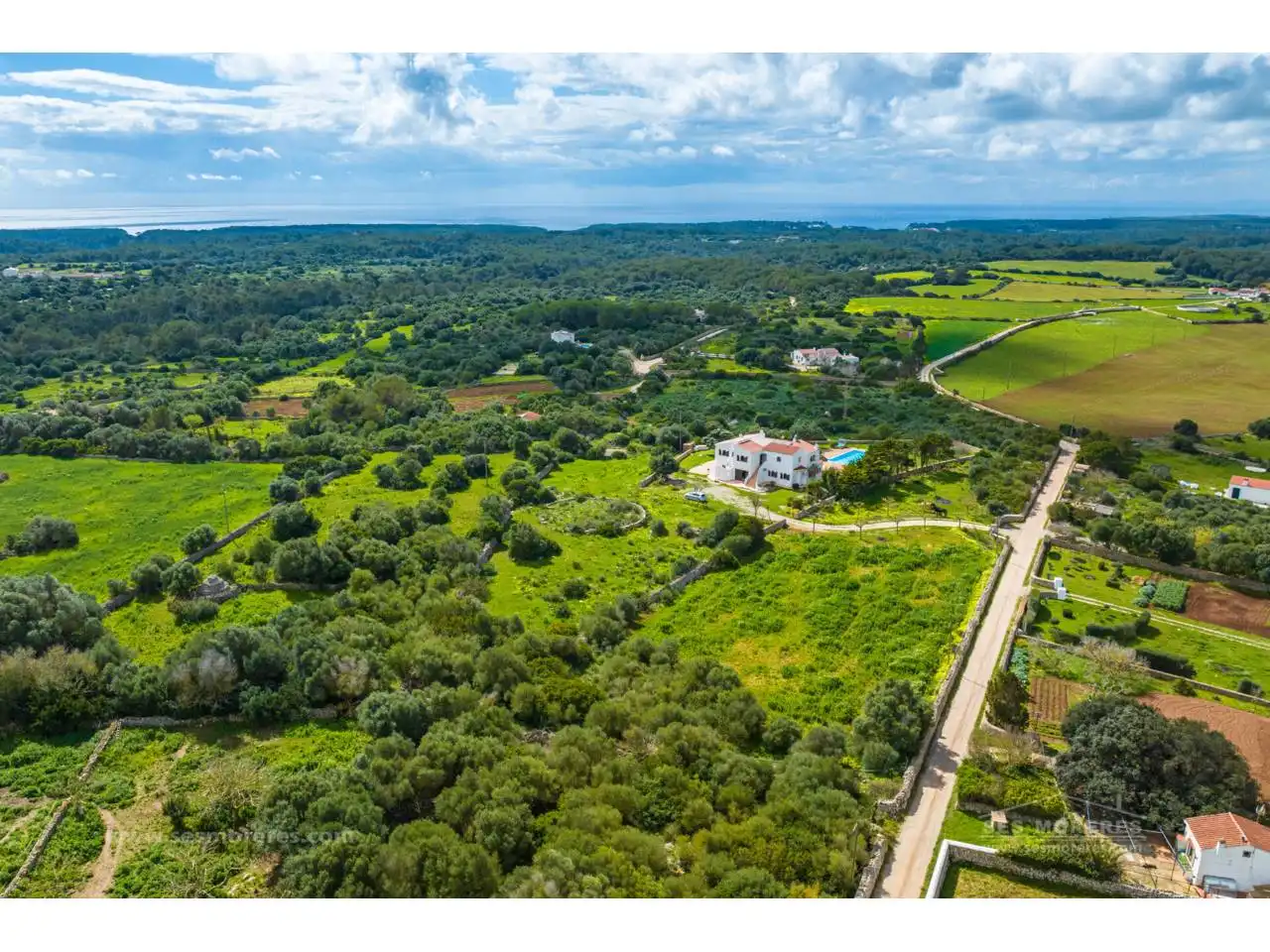 Finca rústica en venta en Ferreries con Aire acondicionado, Jardín privado y Terraza