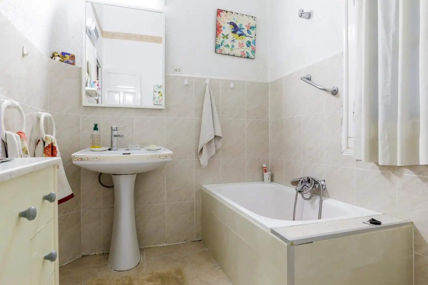 Baño de Piso en venta en Zaragoza con Calefacción y Balcón