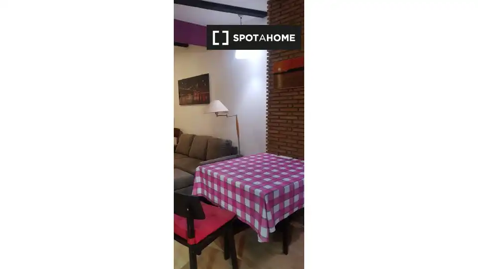 Room in El Mercat