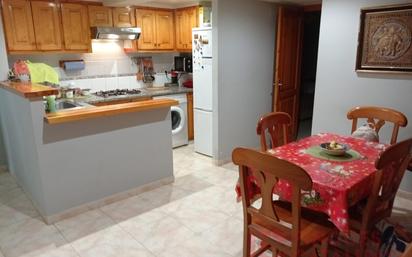 Kitchen of Flat for sale in Girona Capital