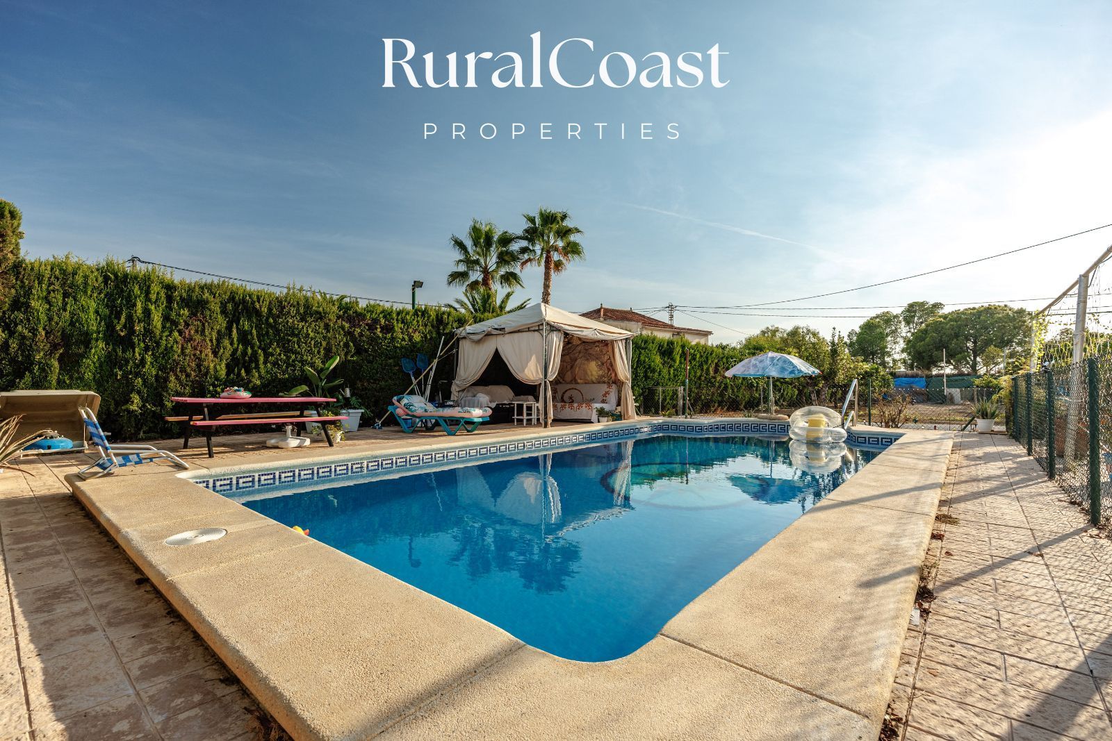 Vista exterior de Casa o chalet en venta en Busot con Aire acondicionado, Calefacción y Terraza