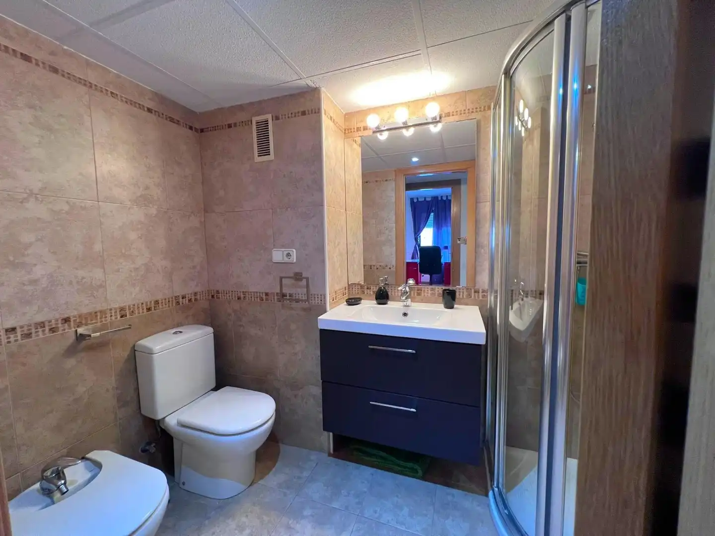 Baño de Piso de alquiler en Murcia con Aire acondicionado y Amueblado