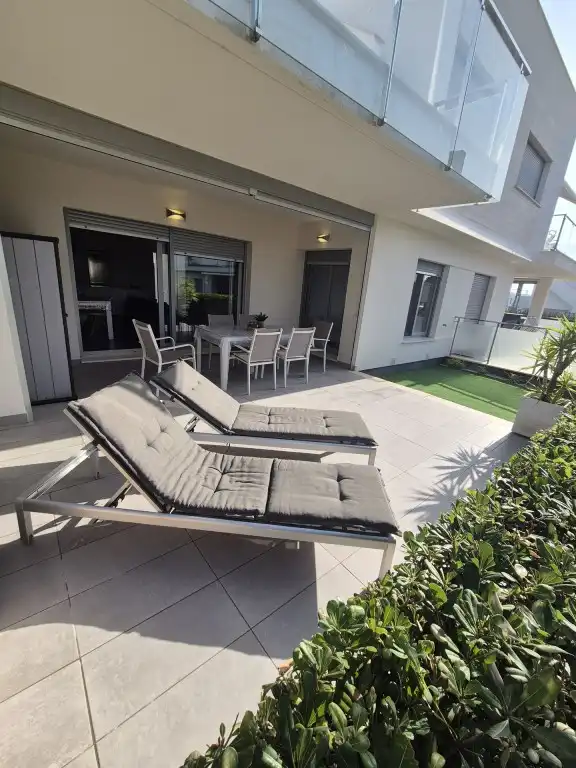 House with pool for sale in Jacarilla