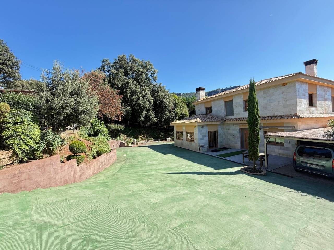 Jardí de Casa o xalet en venda en Matadepera amb Calefacció i Jardí privat