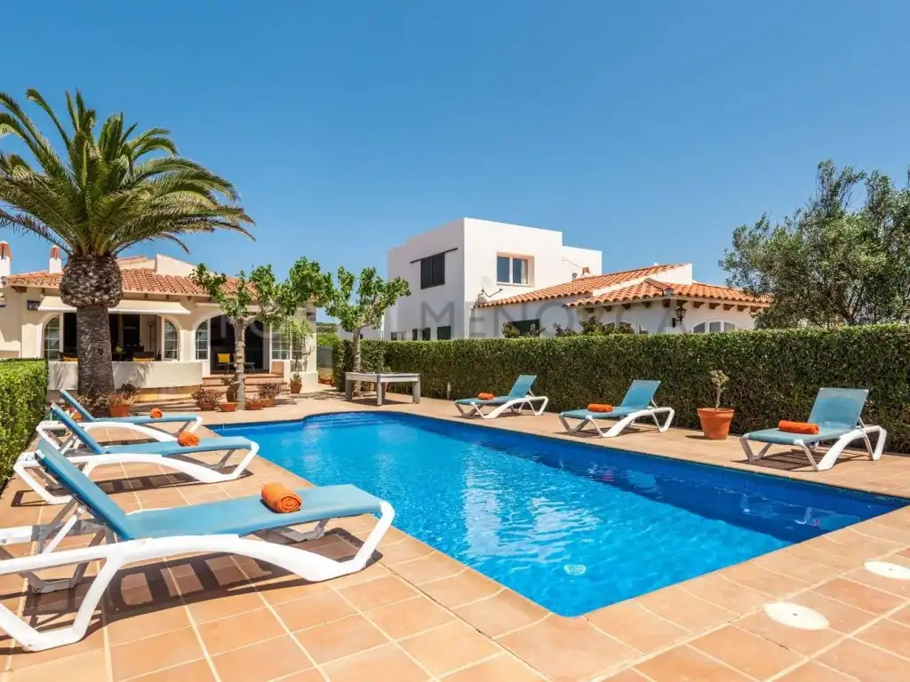 Vista exterior de Casa o chalet en venta en Ciutadella de Menorca con Piscina