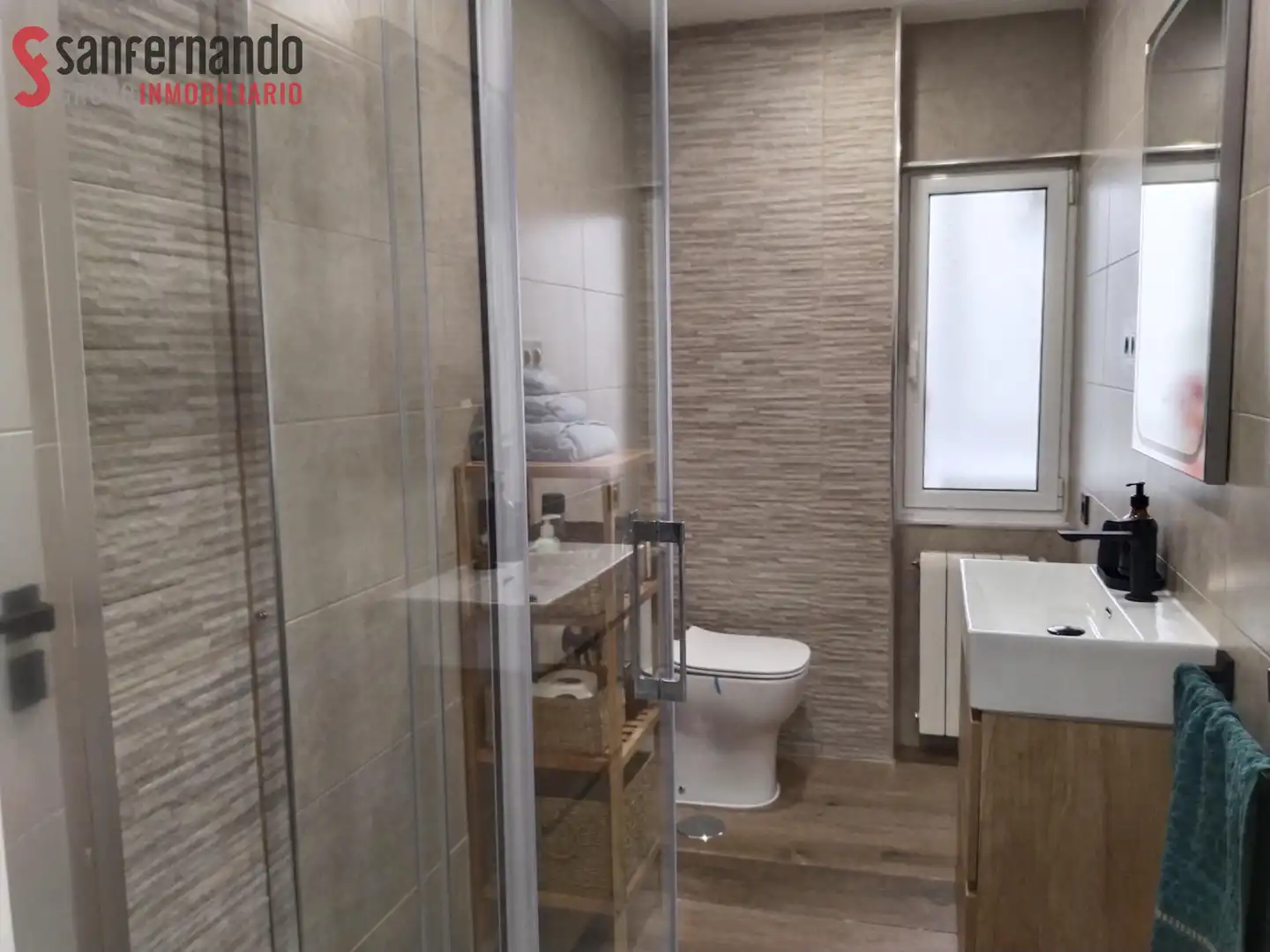 Badezimmer von Wohnung zur Miete in Suances mit Heizung, Terrasse und Abstellraum