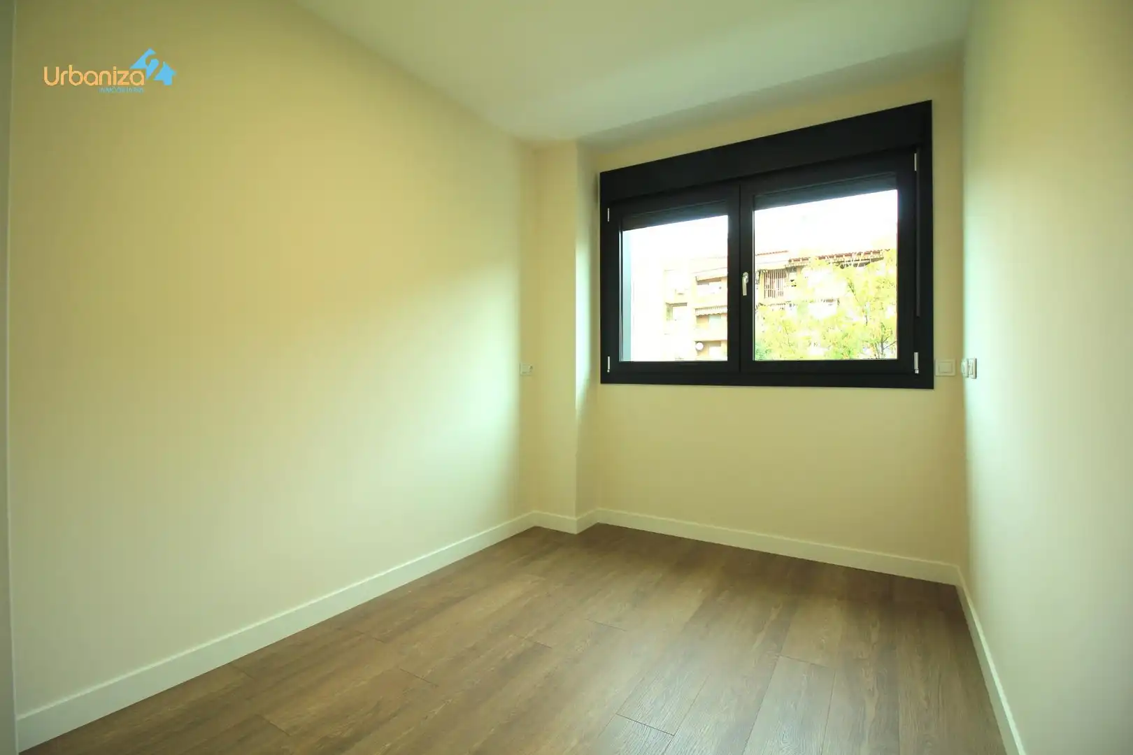 Flat for rent in Avenida Avenida Adolfo Díaz Ambrona, Avenida Elvas