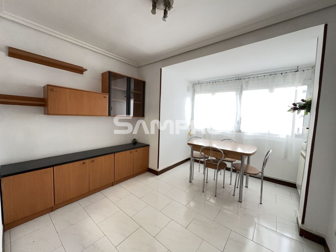 Piso en venta en Arrasate / Mondragón con Calefacción, Trastero y Amueblado