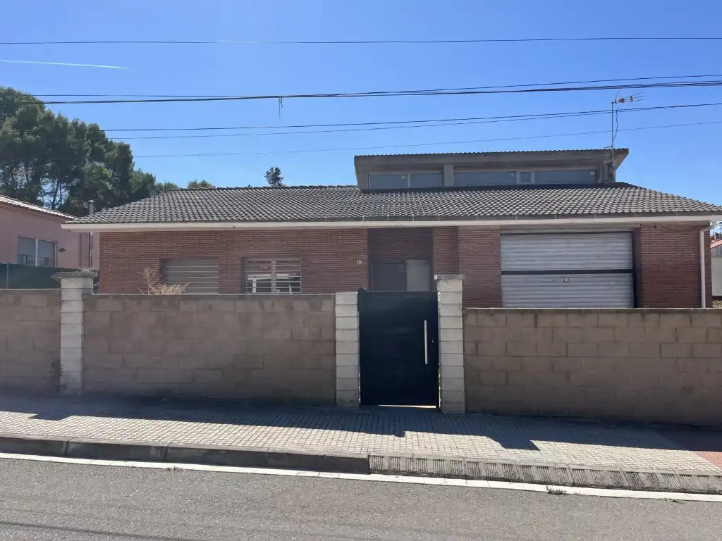 Villa in vendita a Avenida Serra Burgues
